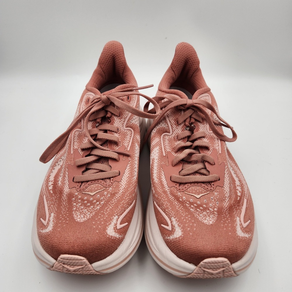 Hoka One One Clifton 10 Women's Size 7B BHRS Coral ‎ Sneakers 1162031 Running